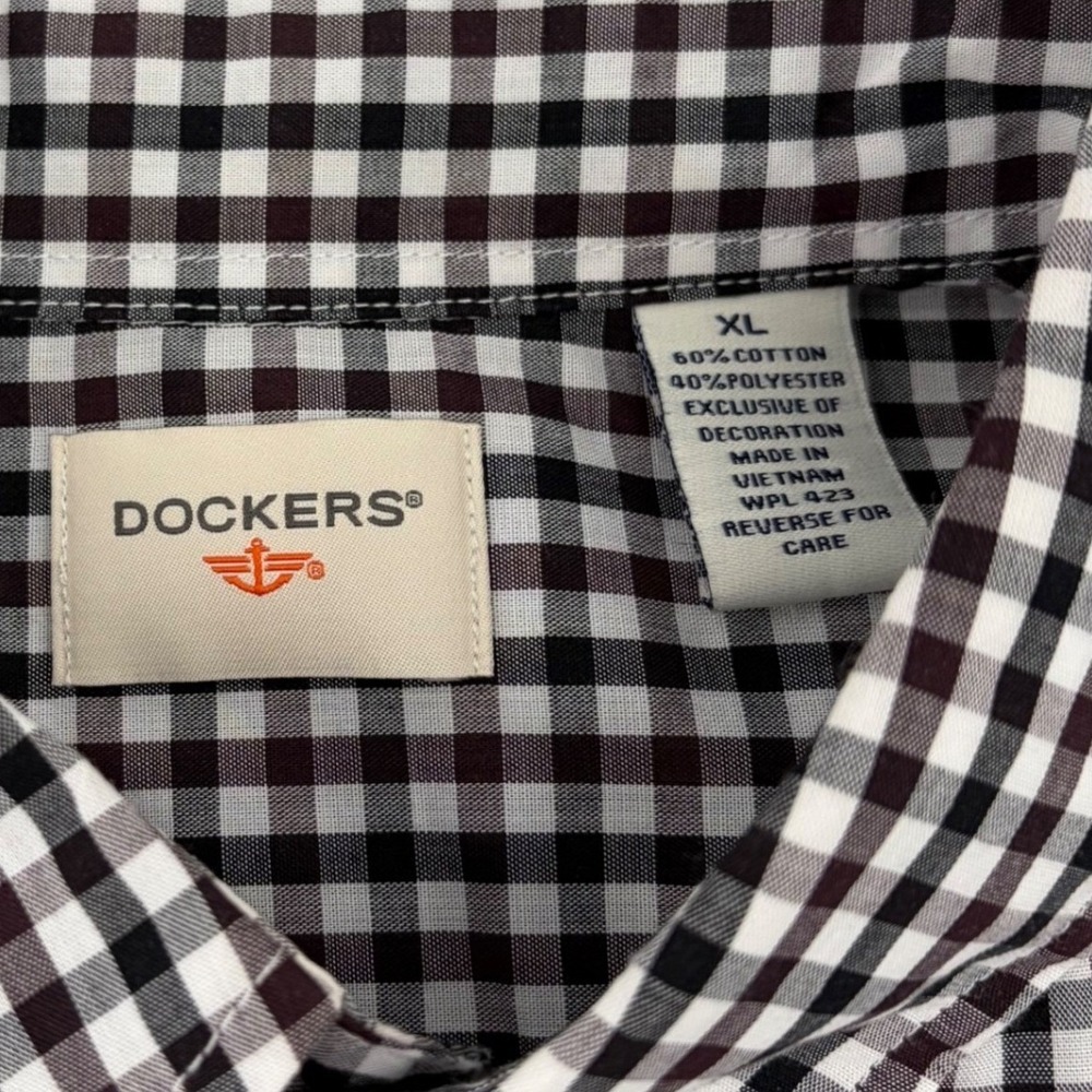 Dockers XL Button Down Shirt Mens Checkered Black/White/Burgundy Long Sleeve - Picture 2 of 8